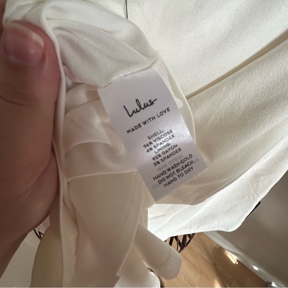 ⭐️ NWT Lulus Two Piece Cropped Surplice Top & Mini Skirt Set ⭐️ - Picture 12 of 13